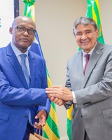 Wellington Dias debate combate à fome com o ministro da Agricultura e Recursos Animais de Ruanda