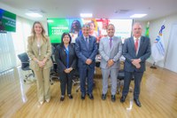 Wellington Dias debate parcerias sociais com presidente da Câmara Municipal de Teresina