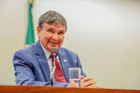 Wellington Dias defende inclusão de alimentos como itens prioritários na reforma tributária
