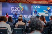 Wellington Dias defende políticas públicas integradas, precisas e com participação social para combater a fome e a pobreza