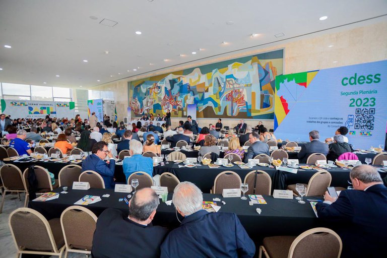 WhatsApp Image 2023-12-12 at 14.15.04 (12).jpeg