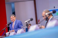 Wellington Dias discute Política Nacional de Cuidados em seminário na Câmara dos Deputados