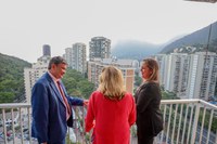 Wellington Dias e ministra alemã Svenja Schulze visitam CRAS no Rio de Janeiro