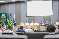 Wellington Dias participa de entregas de equipamentos e veículos adaptados no Piauí