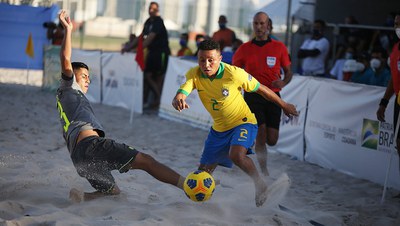 29062021_beach_soccer1150.jpg