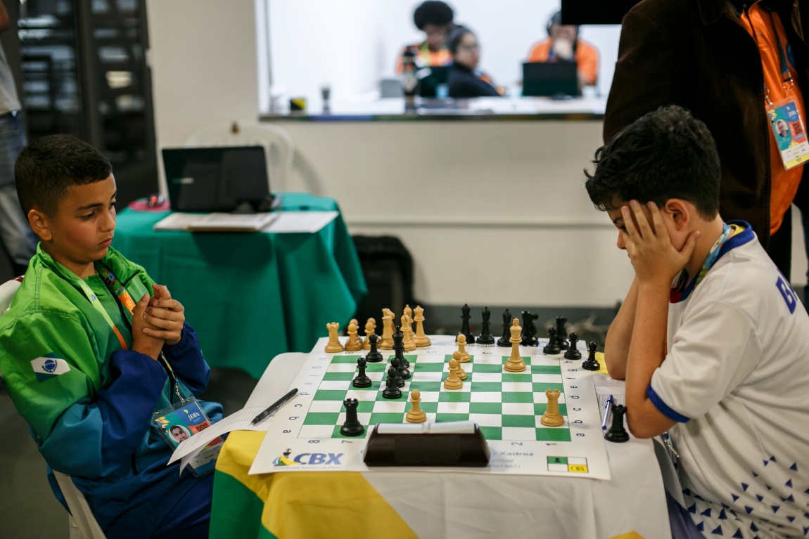Federação de xadrez contraria essência do esporte e direitos