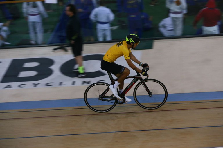 Velódromo do Parque Olímpico recebe atletas do Brasil e do exterior no Rio  Grappiling de luta livre esportiva — Ministério do Desenvolvimento e  Assistência Social, Família e Combate à Fome