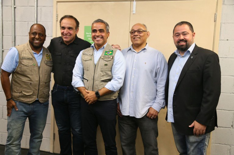 Velódromo do Parque Olímpico recebe atletas do Brasil e do exterior no Rio  Grappiling de luta livre esportiva — Ministério do Desenvolvimento e  Assistência Social, Família e Combate à Fome