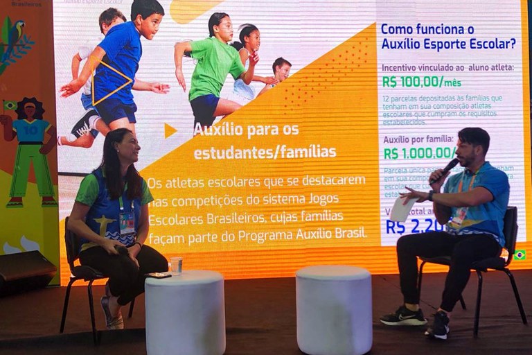 Com incentivo do Google, meninas podem participar de competição