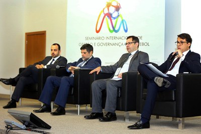 seminario_gestao_futebol_700_franciscomedeiros.jpg