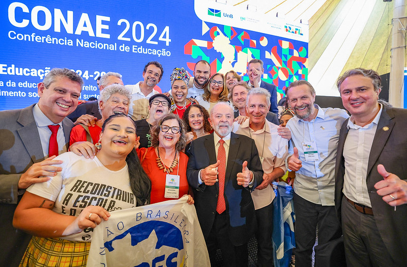 Lula participa da Conferência Nacional de Educação