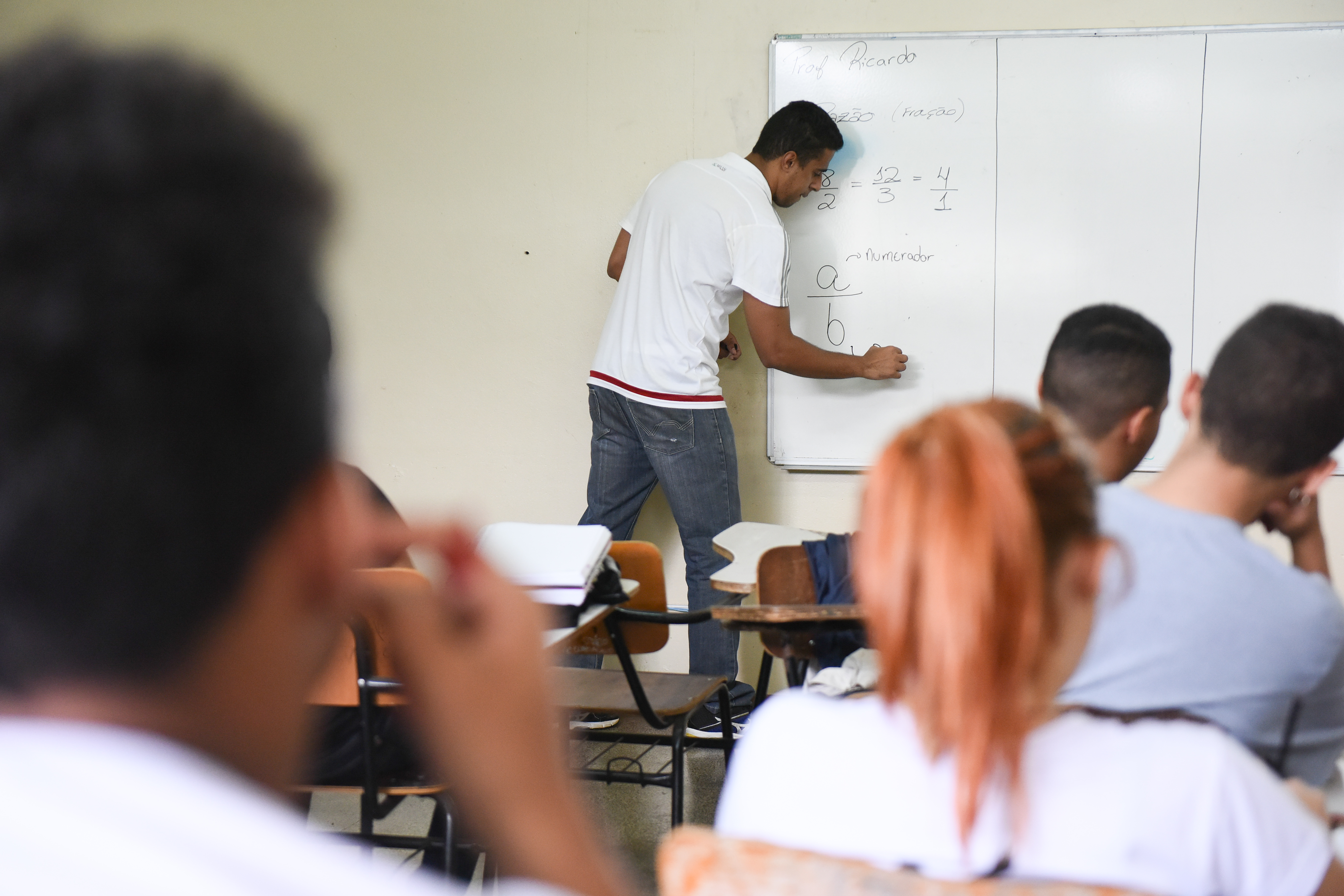 KIT DOMINÓS E O DOMÍNIO DAS FRAÇÕES GT 01 - Educação