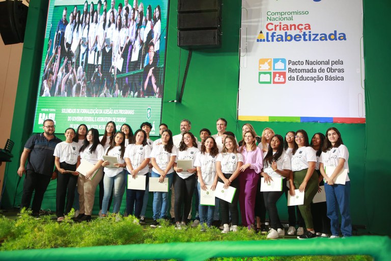 Governo do Ceará seleciona primeiros profissionais pelo Programa