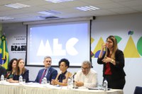 MEC empossa Comissão Nacional de Educação Bilíngue de Surdos