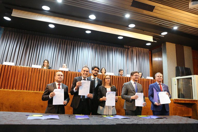 53380322766_d41e8615a5_c 1.jpg