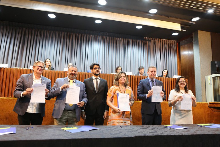 53380493778_2b161a4ae2_c 1.jpg