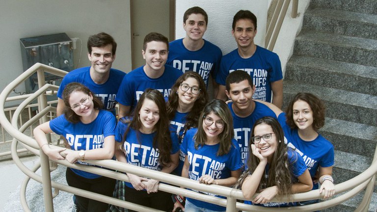 Foto UFC - Divulgação.jpg