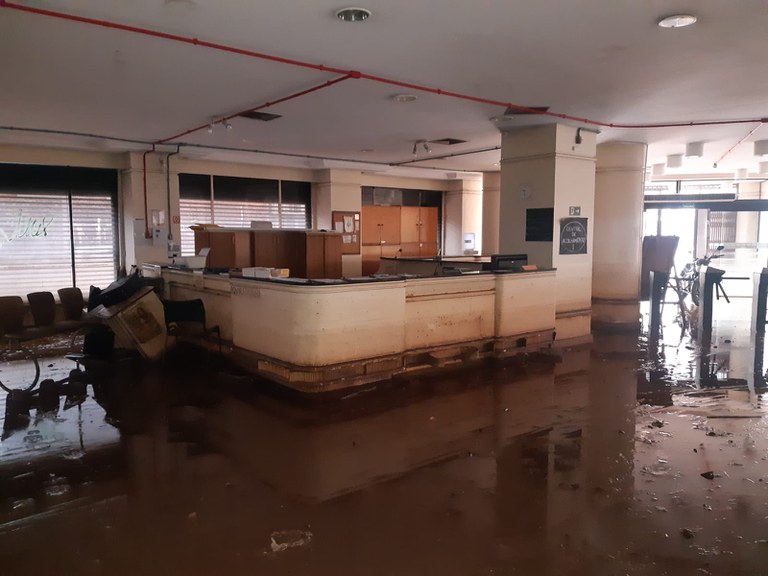 Entrada do campus Porto Alegre do IFRS após enchentes. Divulgação IFRG.jpg