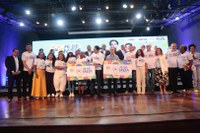 Pé-de-Meia beneficiará 190 mil alunos em Minas Gerais