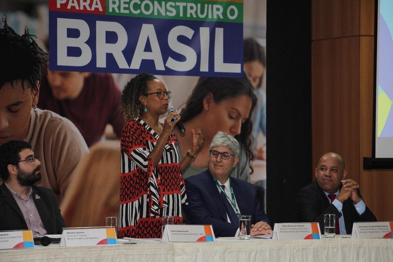 Consciência e Ação_2.jpg