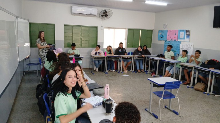 Escuta das Adolescências 2 1.jpg