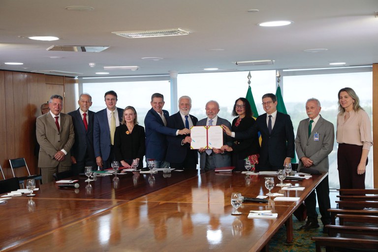 2025.08.04_Sancionada lei para recursos do FNDCT_Angelo Miguel.jpeg