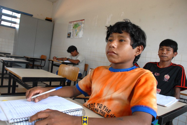 Estudante indígena do Ensino Fundamental.jpg
