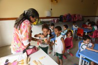 Lei integra professor da educação infantil ao magistério