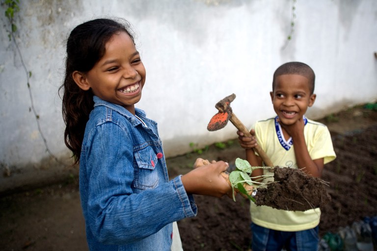 20110127_Geyson Magno_Escola Municpial Luiz Viana_Entre Rios BA (5) 1.jpg