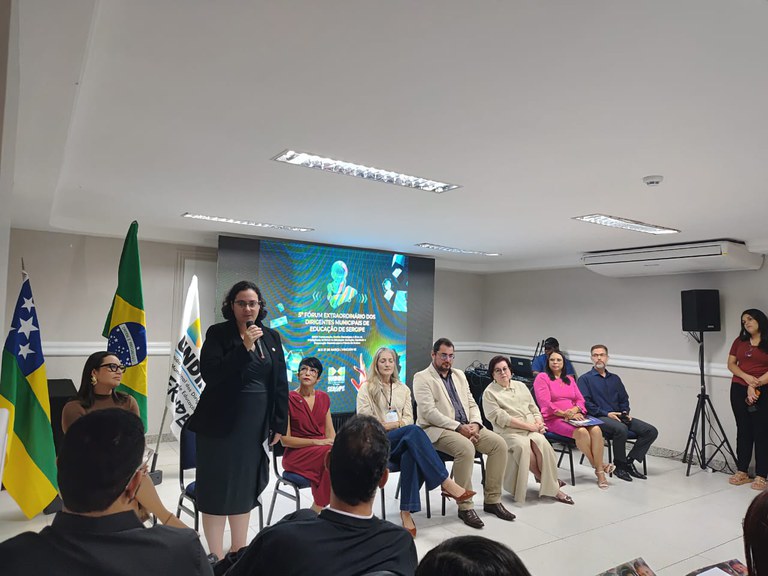 MEC apresenta SNE e PND para dirigentes municipais.jpeg