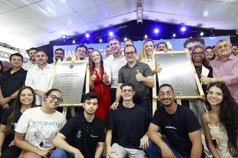 MEC inaugura obras e assina ordem de serviço na UFC