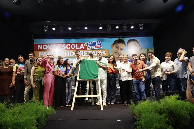 MEC inaugura escola de educação básica em Pindoretama (CE)