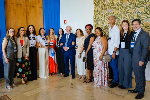 Presidente Lula recebe merendeiras vencedoras da alimentação escolar