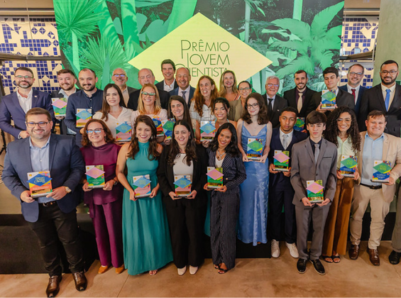 Instituições federais recebem Prêmio Jovem Cientista