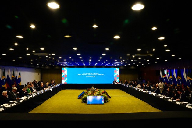 Brasil e Rússia fortalecem laços educacionais