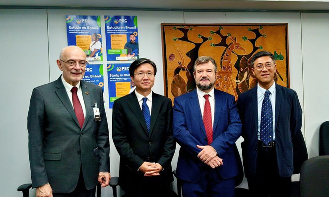 Brasil e China intensificam parceria e mobilidade acadêmica