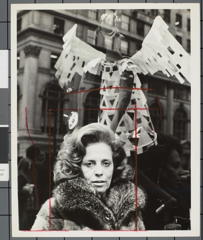 Fotografia de Zuzu Angel em Nova York, janeiro de 1972, fundo Correio da Manhã (PH) BR_RJANRIO_PH_0_FOT_08855_m0008de0009