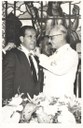 Em outubro de 1962, o presidente João Goulart recebe das mãos do tenente-brigadeiro Álvaro Heckser a medalha do Mérito jurídico Militar