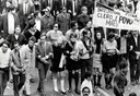O cineasta Antônio Carlos da Fontoura, Odete Lara e Norma Bengell, entre outros, em passeata contra a censura em junho de 1968