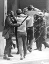 Manifestantes contra a ditadura presos no Rio de Janeiro em 1968