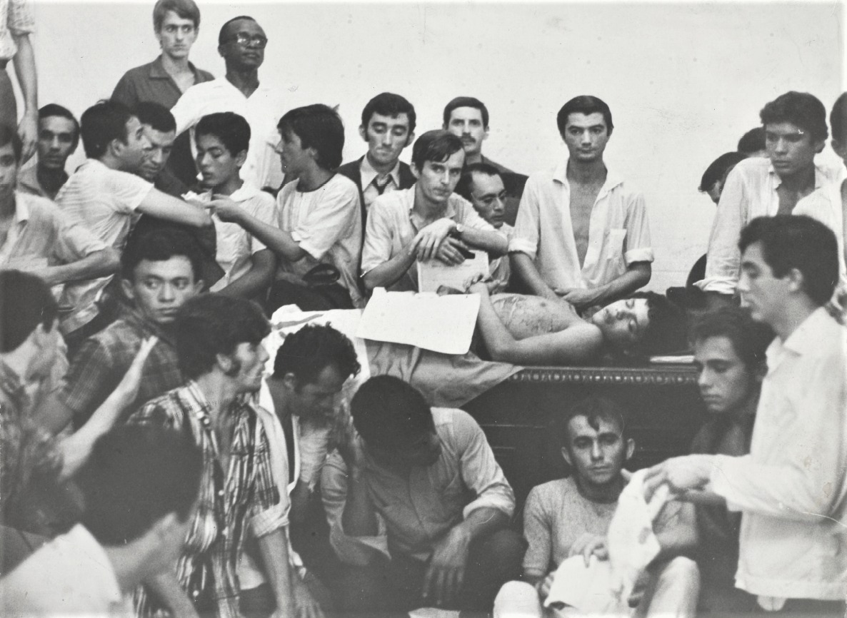 Velório do estudante Edson Luís, morto em protesto estudantil em março de 1968