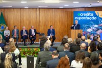 Ministro Márcio França comemora lançamento do ‘Acredita Exportação’ para reduzir custos e ampliar competitividade dos pequenos negócios