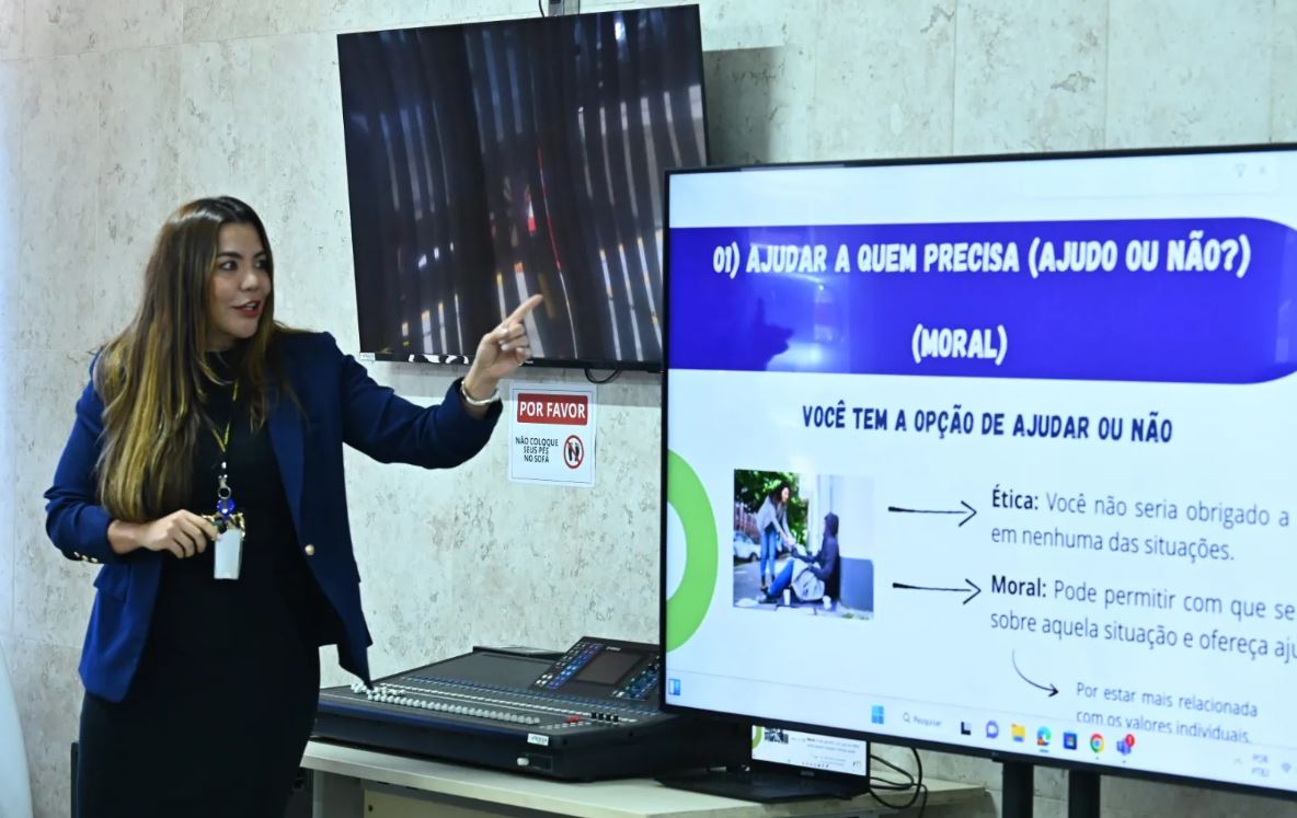 Daniela Costa - Comissão de Ética