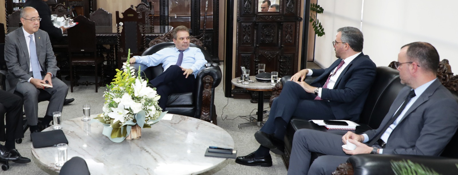 Os ministros Wellington César Lima e Silva e Tomé Monteiro da Franca, durante reunião realizada no Palácio da Justiça, em Brasília (DF)..jpeg