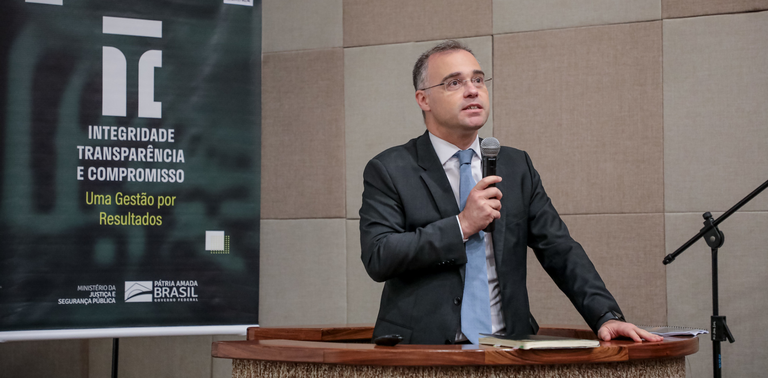 “Tolerância zero ao crime organizado”, destaca André Mendonça em evento de apresentação dos resultados do Ministério em 2020.png
