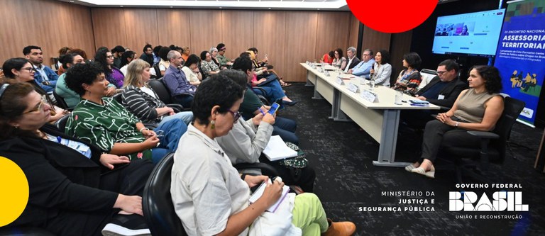 Assessores técnicos em políticas sobre drogas participam de formação para fortalecer redes de cuidado e inclusão social