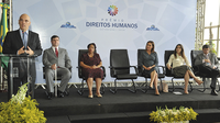 Ativistas e representantes de entidades recebem o Prêmio Direitos Humanos 2016