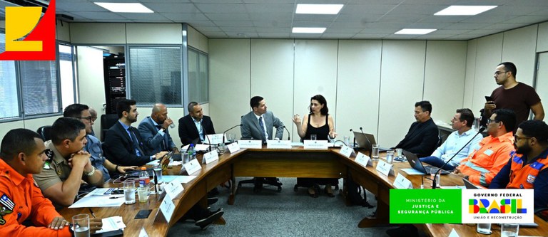 Bombeiros Militares se reúnem para criar normas nacionais de atuação em desastres