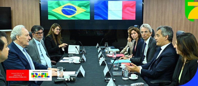 Brasil e França reforçam cooperação no combate ao crime organizado e à desinformação