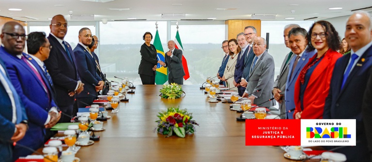 CARD Lula.jpeg